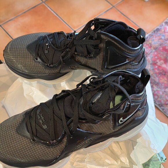 Nike Lebron 19 in Black and Green Glow/Anthracite Colorway (Men's Size 14) - Picture 7 of 16
